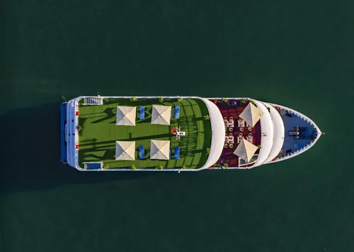 Mystique Cruise Bateau-hôtel
